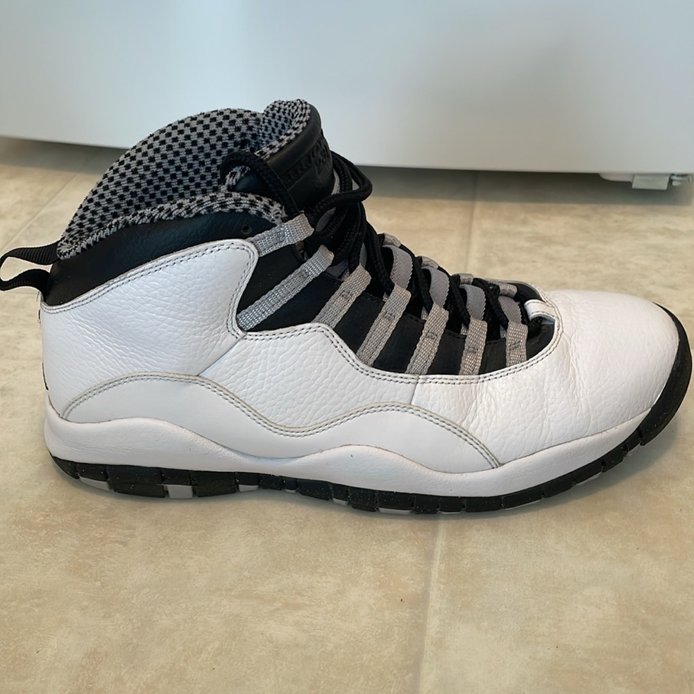 Nike Air Jordan Retro 10 men’s size 10 - Picture 12 of 16